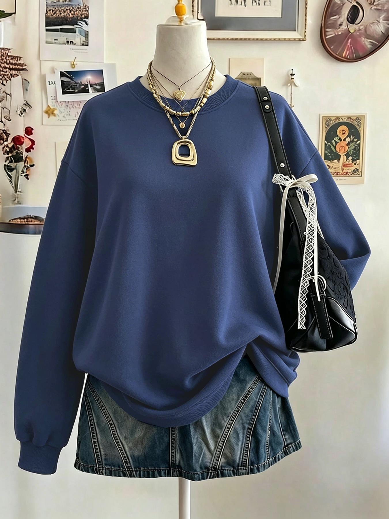 เสื้อสเวตเชิ้ตสีดำคอกลมลำลองสำ - Winter Clothing On Sale บทวิจารณ์และราคา