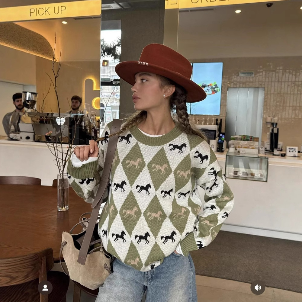 เสื้อสเวตเตอร์คอวีถักลาย Zekye - Winter Clothing Factory Outlet บทวิจารณ์และราคา